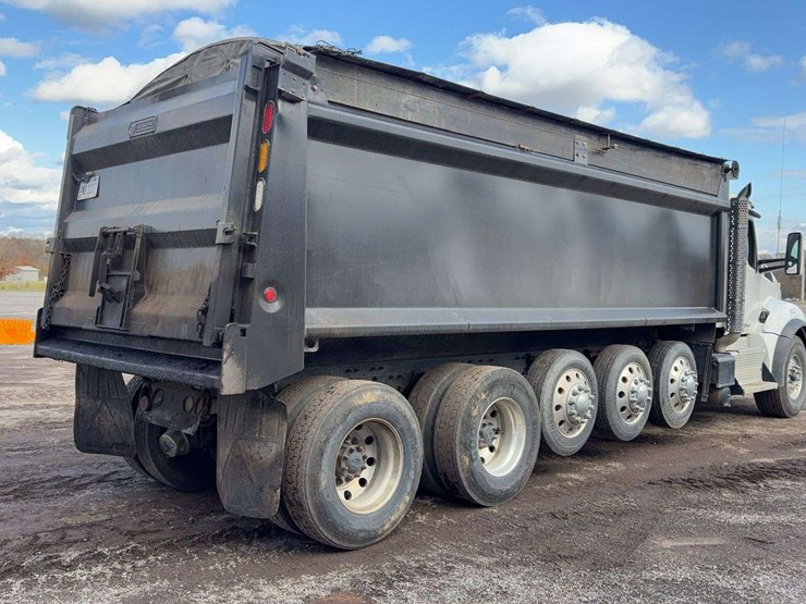 2017-kenworth-t880-image-3