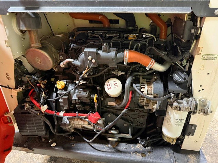 2022-bobcat-s740-image-14