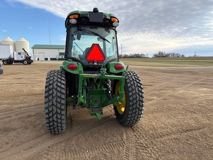 2021-john-deere-4066r-image-4