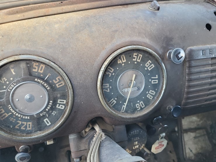 1953-gmc-354-24-round-top-cab-single-axle-grain-truck--needs-axle-shaft-image-50