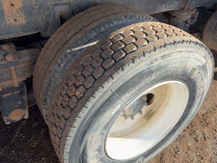 1995-ford-ltl9000-image-9