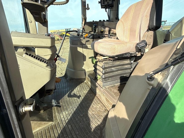 john-deere-7330-image-14