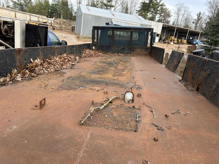 international-4700-image-15