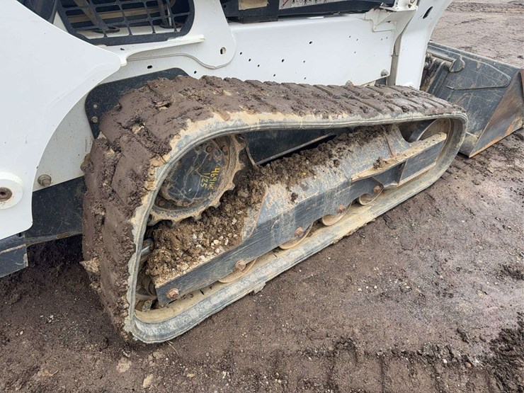 2024-bobcat-t650-image-12