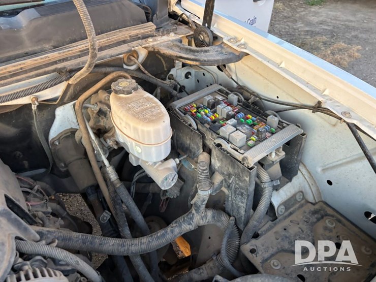 2009-chevrolet-3500hd-image-43