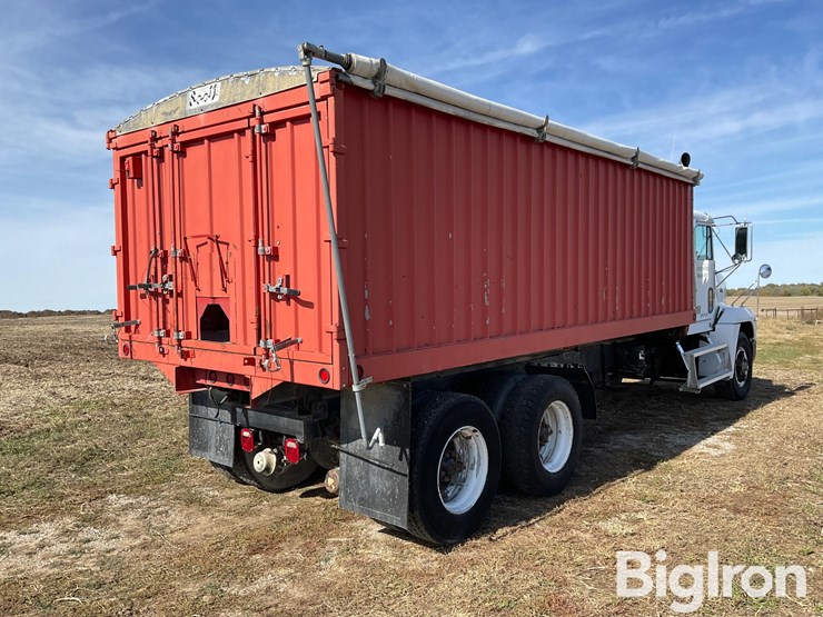 freightliner-fld120-image-5