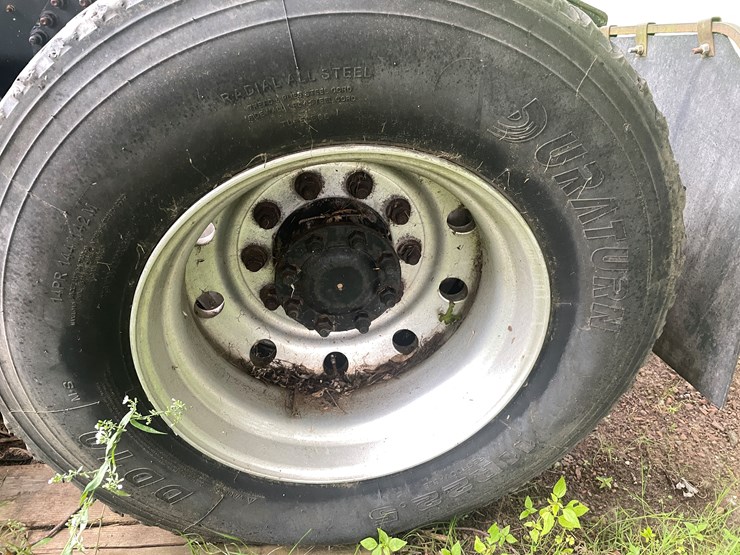 #210-•-2009-international-eagle-semi-tractor-(fall-creek,-wi)-(has-wi-title)-image-43