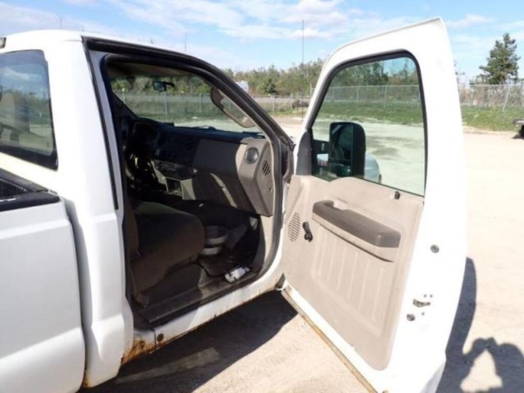 2008-ford-f350-xl-image-34