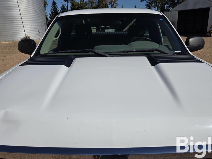 2011-chevrolet-silverado-2500-image-12