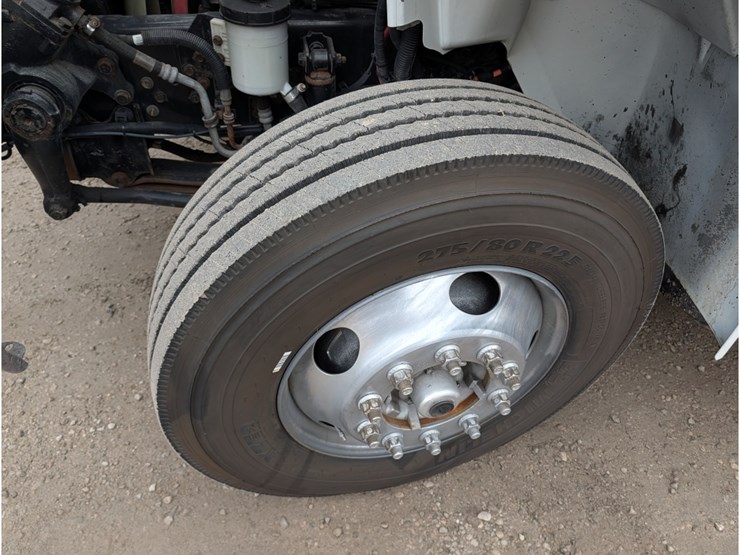 2015-international-durastar-4300-image-14