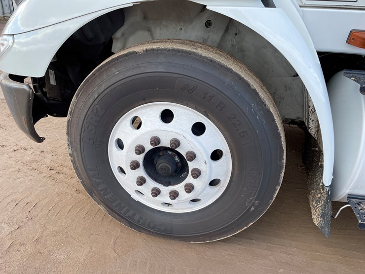 international-8600-image-20