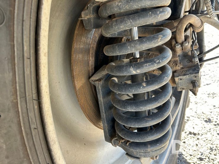 case-ih-patriot-4440-image-17