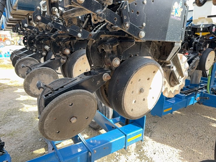 kinze-3500-image-10