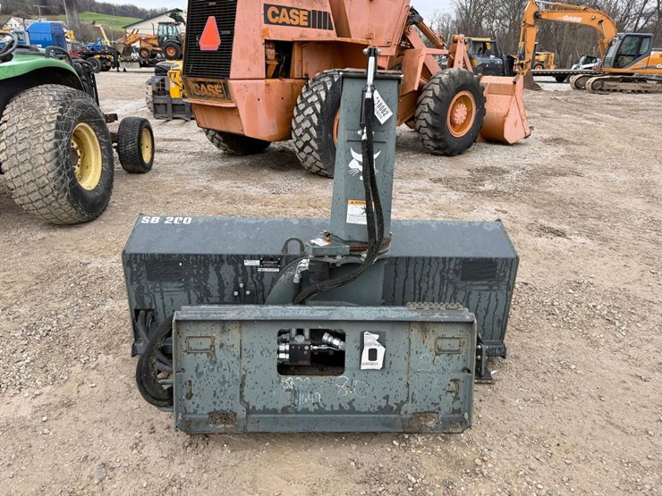 bobcat-sb200-74”-skid-steer-snowblower-image-4