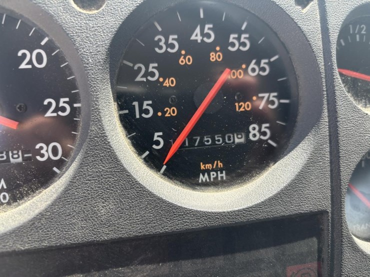 freightliner-fl80-image-70