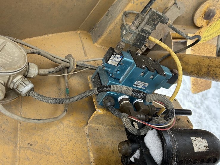 2002-midland-image-43