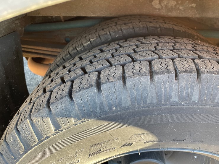 #1071-•-1999-chevy-short-bus-(has-wi-title)-image-16