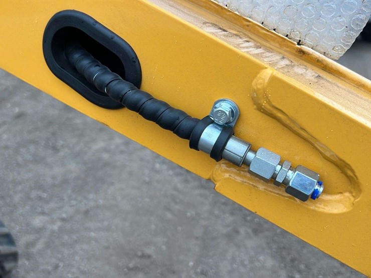 landhero-ldh-kv16-mini-excavator-image-12