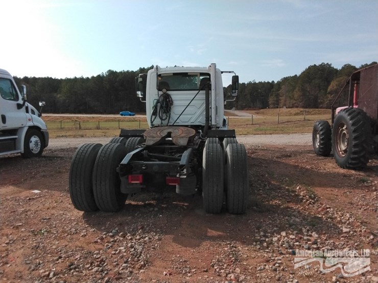 2016-international-prostar-image-6