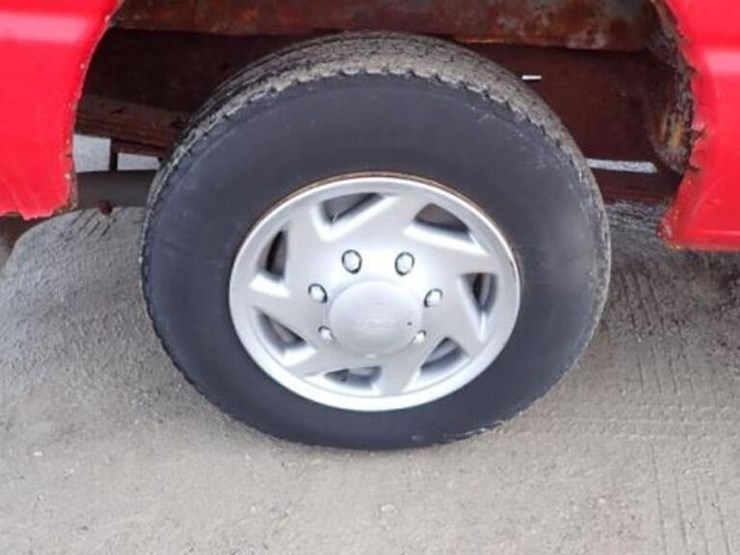 2010-ford-e350-xlt-image-76