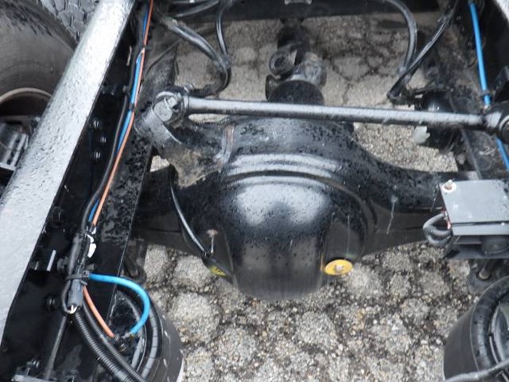 freightliner-cascadia-125-image-13