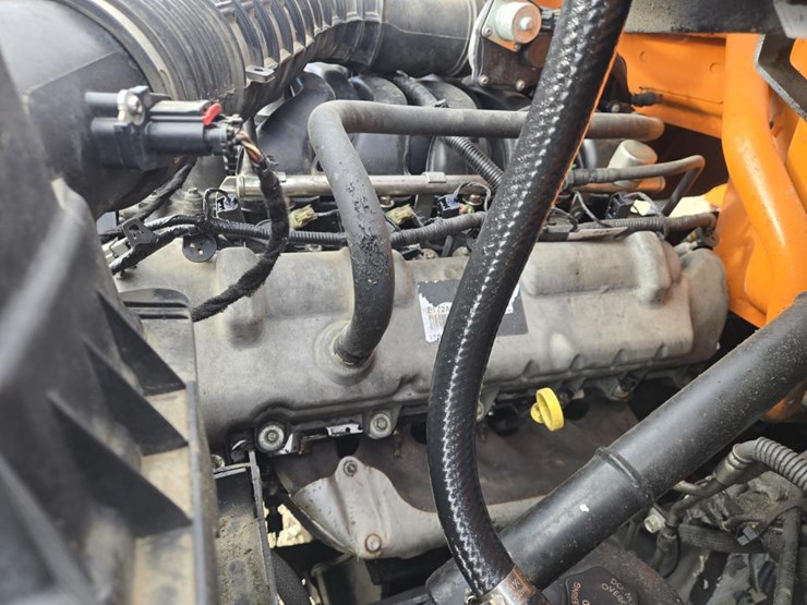 2015-ford-f650-image-28