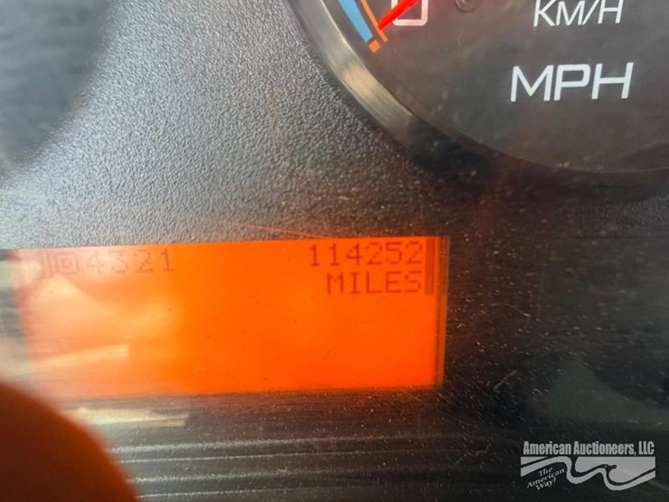 international-durastar-4400-image-9