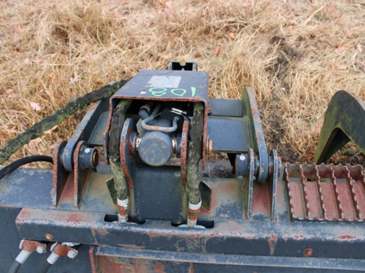 caterpillar-80-image-5