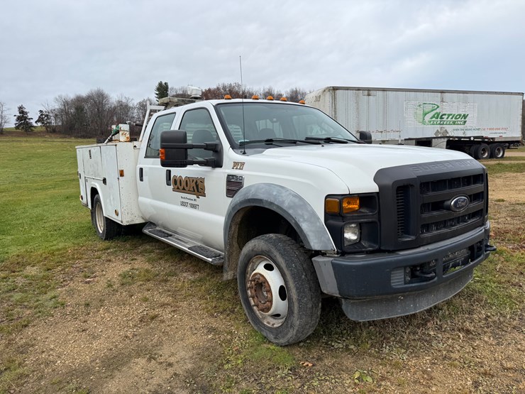 2009-ford-f550-image-5