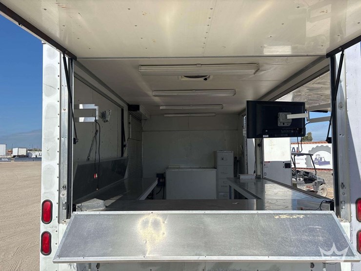 pace-american-mw8516ta2-t/a-enclosed-concession-trailer-image-12