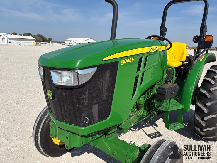 john-deere-5045e-image-16