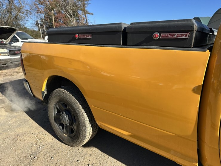 2012-dodge-ram-2500-image-18