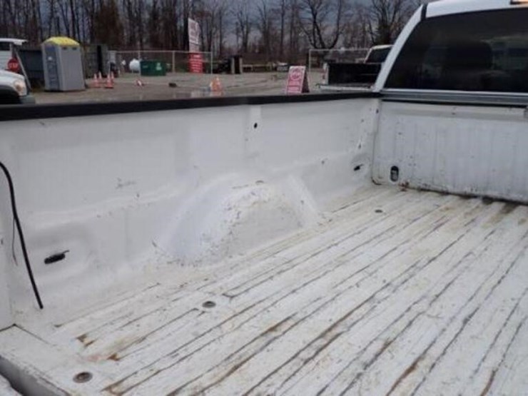 2014-ford-f150-xl-image-42