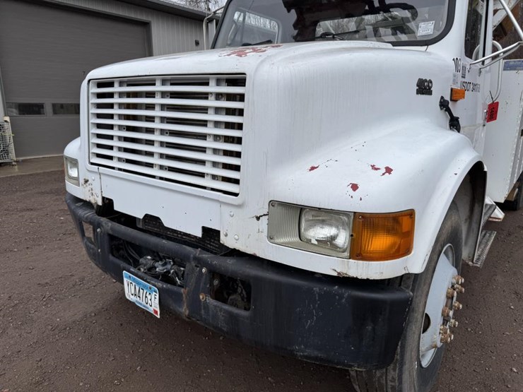 2001-international-4900-image-10