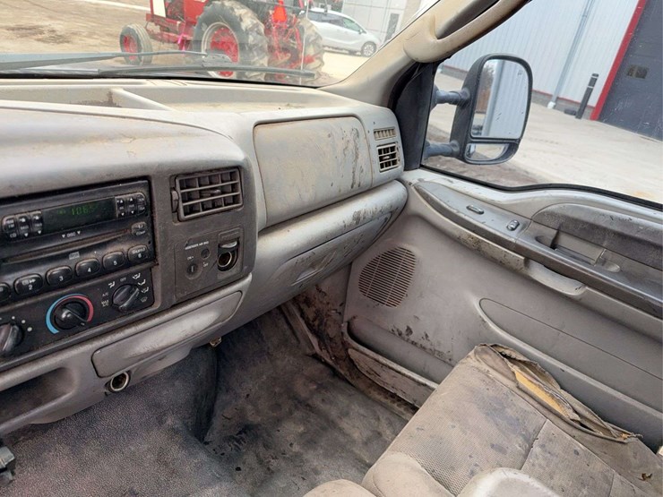 2004-ford-f450-image-43