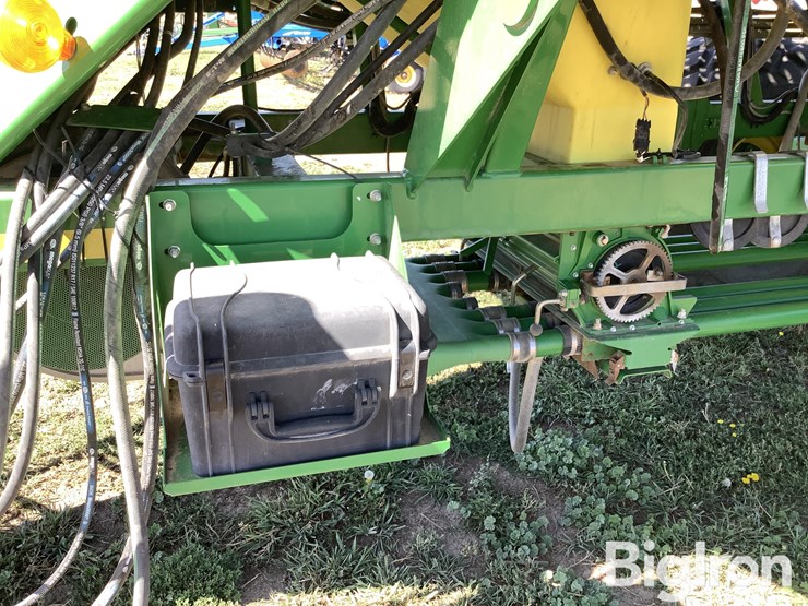 john-deere-1890-image-11