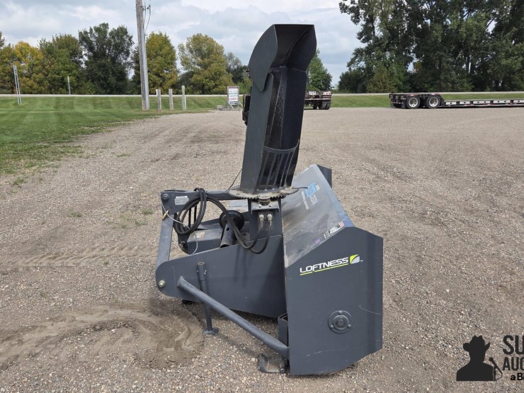 loftness-721she2-3-pt-snow-blower-image-4