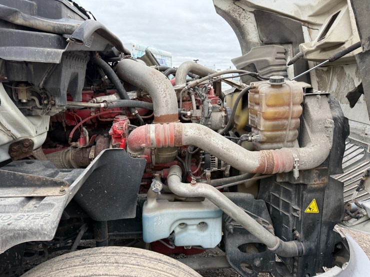 2014-international-prostar-image-15