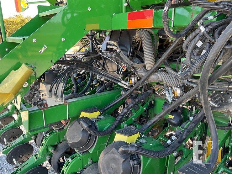 john-deere-db60-image-19