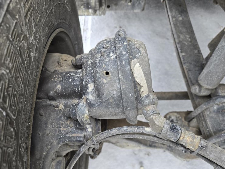 2017-peterbilt-579-image-55