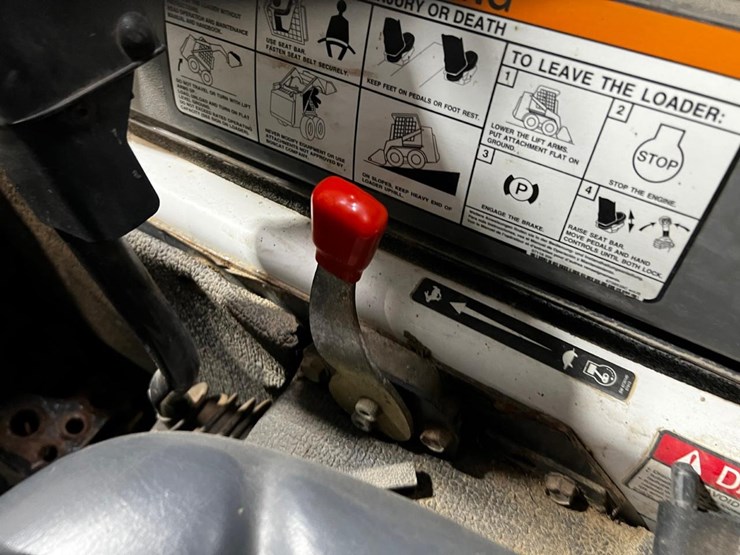 bobcat-s330-image-24