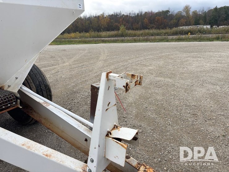 dry-spreader-buggy-(dr12582-unit-40)-image-17