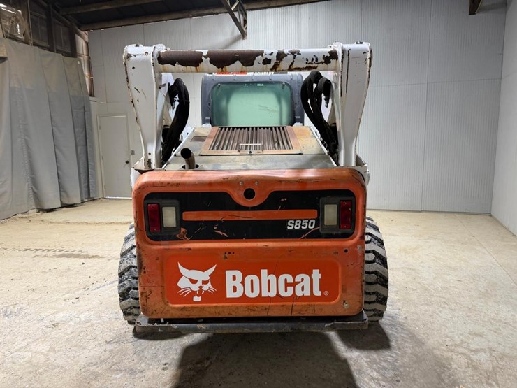 2014-bobcat-s850-image-4