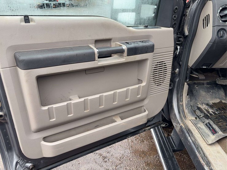 2009-ford-f250-image-28