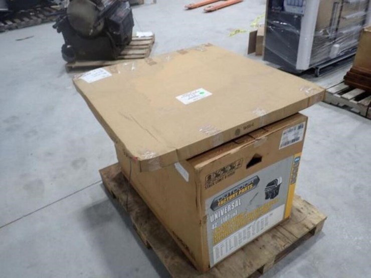 universal-42-in-image-4