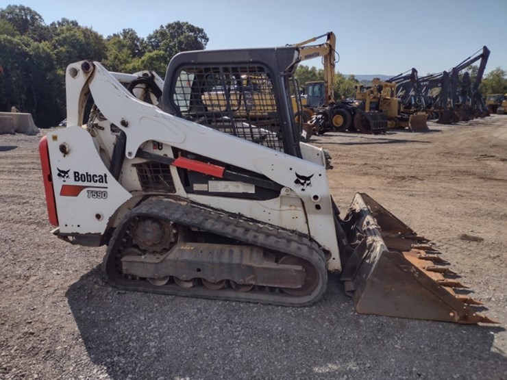 bobcat-t590-image-3