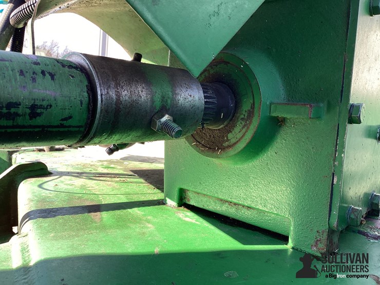 john-deere-120-image-15