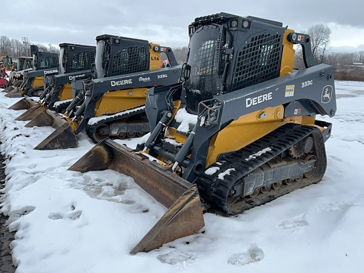 2023-deere-333g-image-3