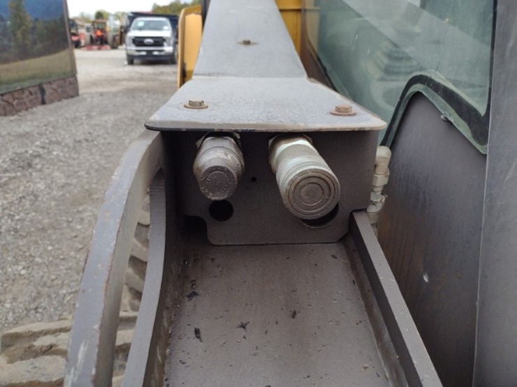 volvo-mc135c-image-15