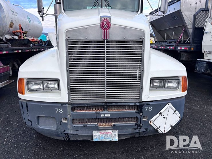 kenworth-t600a-image-19